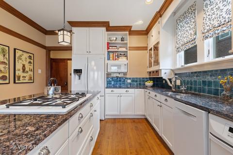 280 Bartram Rd, Riverside, IL 60546 photo 9