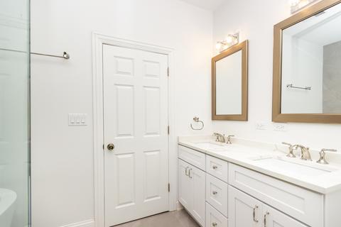 4633 S Evans Ave #2, Chicago, IL 60653 photo 8
