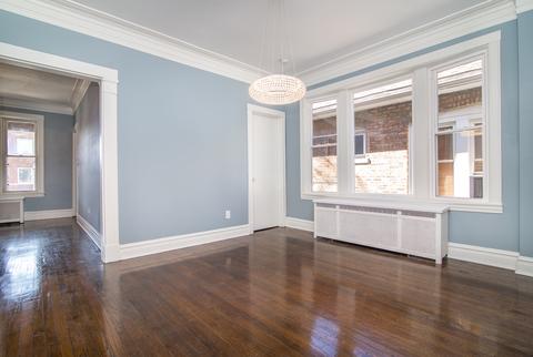 5821 S Artesian Ave, Chicago, IL 60629 photo 3