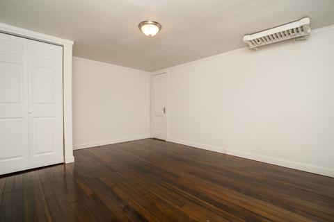 5821 S Artesian Ave, Chicago, IL 60629 photo 15