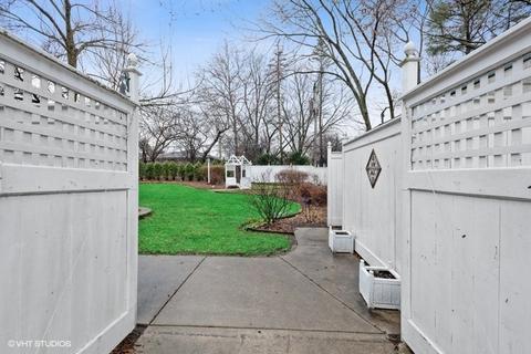 110 George St, Wheaton, IL 60189 photo 3