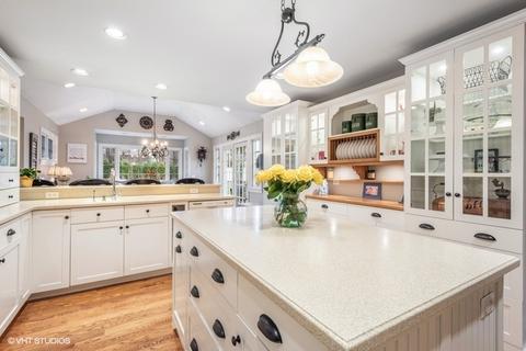110 George St, Wheaton, IL 60189 photo 9