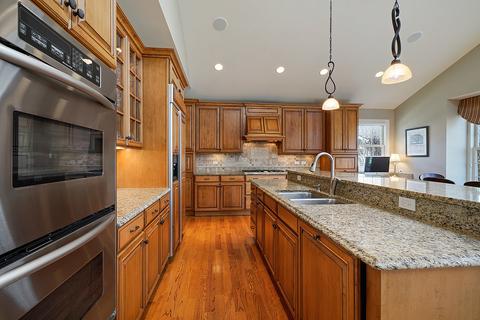 2536 Illinois Rd, Northbrook, IL 60062 photo 9