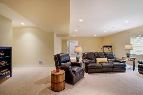2536 Illinois Rd, Northbrook, IL 60062 photo 22