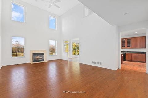 64 Holabird Loop, Highwood, IL 60040 photo 5