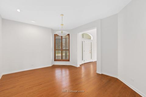 64 Holabird Loop, Highwood, IL 60040 photo 11