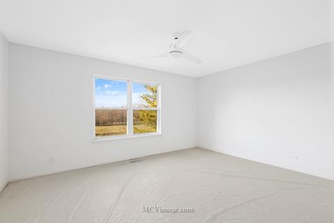 64 Holabird Loop, Highwood, IL 60040 photo 17