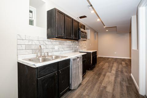 4630 S Evans Ave, Chicago, IL 60653 photo 14
