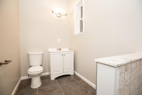 4630 S Evans Ave, Chicago, IL 60653 photo 17