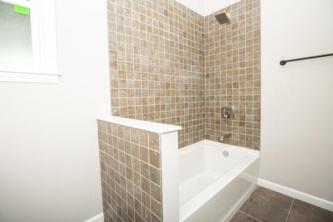 4630 S Evans Ave, Chicago, IL 60653 photo 18