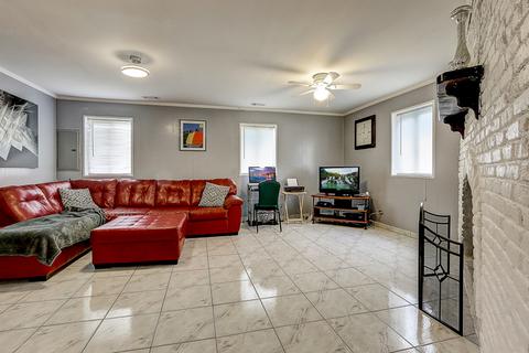 110 S Grant Dr, Addison, IL 60101 photo 21