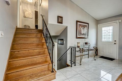 110 S Grant Dr, Addison, IL 60101 photo 13