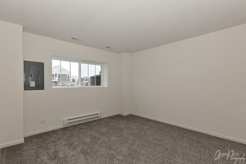 3818 Honeysuckle Ln, Elgin, IL 60124 photo 18