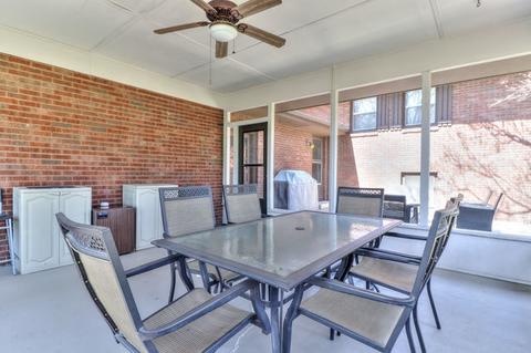 2208 Seaton Ct, Champaign, IL 61821 photo 9