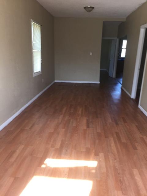 1018 March St, Beardstown, IL 62618 photo 3