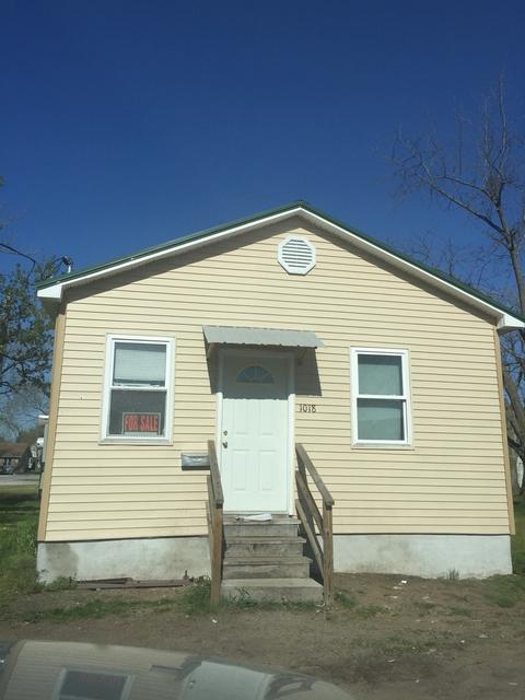 1018 March St, Beardstown, IL 62618 photo 1