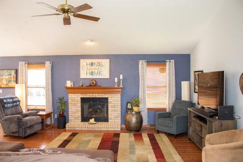 450 Verbena St, Roscoe, IL 61073 photo 3