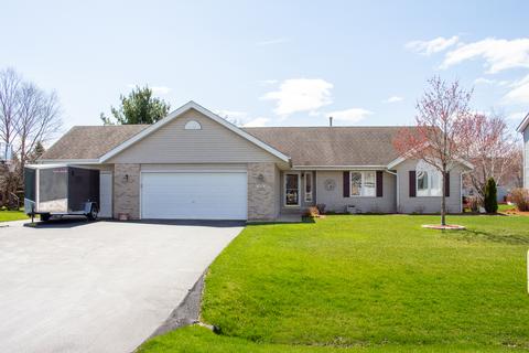 450 Verbena St, Roscoe, IL 61073 photo 1