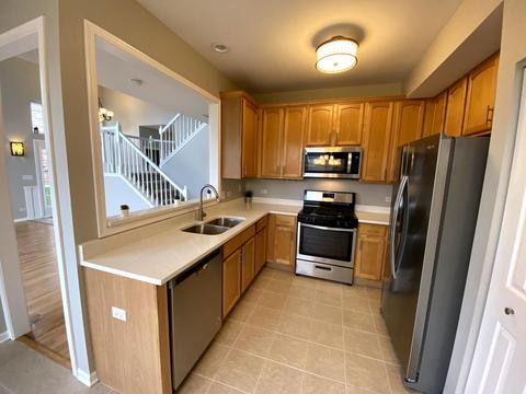 556 Woods Creek Ln, Algonquin, IL 60102 photo 8