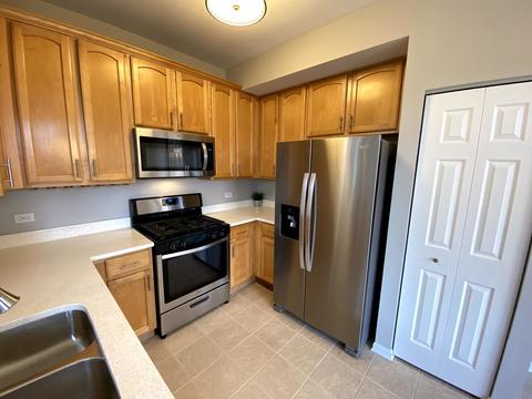 556 Woods Creek Ln, Algonquin, IL 60102 photo 7
