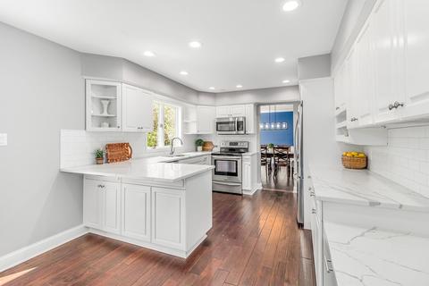 502 Chippewa Dr, Naperville, IL 60563 photo 8