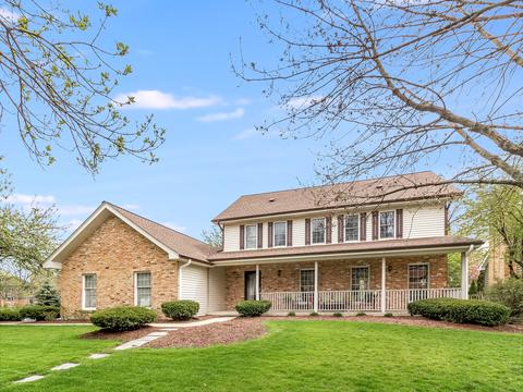 502 Chippewa Dr, Naperville, IL 60563 photo 1