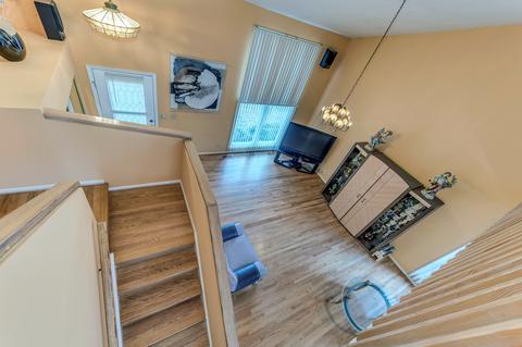 1335 S Paddock Dr, Wheeling, IL 60090 photo 6
