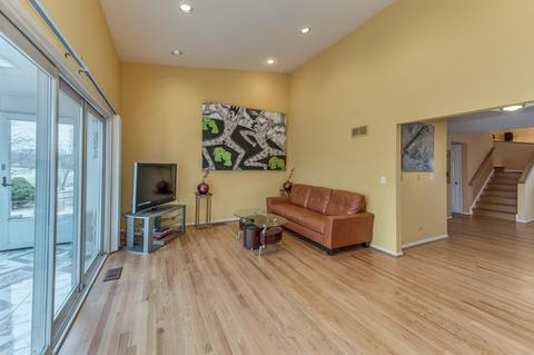 1335 S Paddock Dr, Wheeling, IL 60090 photo 12