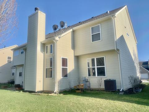 6060 Irene Dr, Hoffman Estates, IL 60192 photo 2