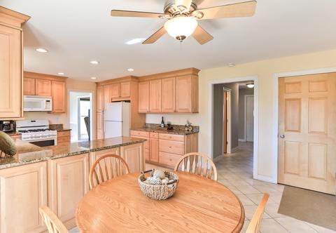 1003 Twisted Oak Ct, Algonquin, IL 60102 photo 14