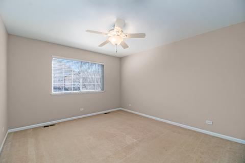 449 Jamestown Ct, Aurora, IL 60502 photo 11