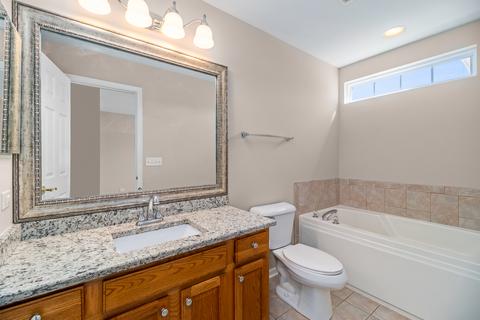 449 Jamestown Ct, Aurora, IL 60502 photo 12