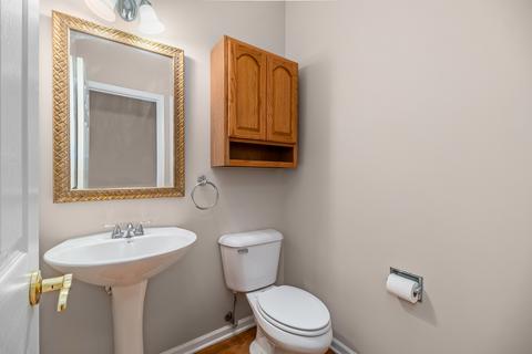 449 Jamestown Ct, Aurora, IL 60502 photo 9