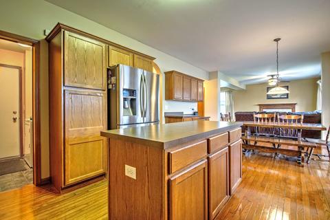 340 Sutton Ct, Sugar Grove, IL 60554 photo 9
