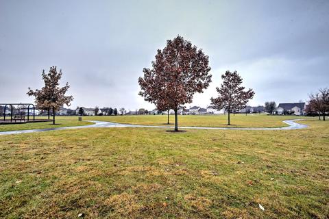 340 Sutton Ct, Sugar Grove, IL 60554 photo 30