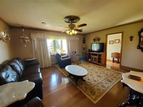 5018 S Freeport Rd, Polo, IL 61064 photo 4
