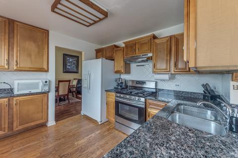 1401 Knoll Dr, Naperville, IL 60565 photo 11