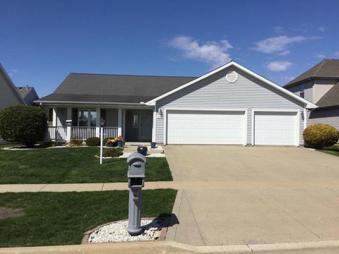 1109 Waters Edge Rd, Champaign, IL 61822 photo 2