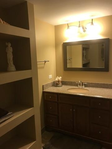 1736 Warwick Ct, Wheaton, IL 60189 photo 9