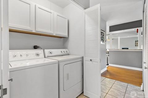 555 Aberdeen St, Hoffman Estates, IL 60169 photo 24