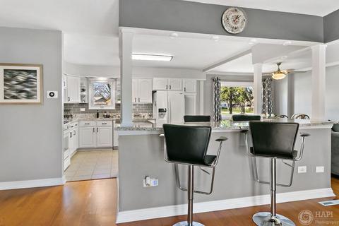 555 Aberdeen St, Hoffman Estates, IL 60169 photo 8