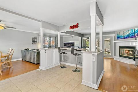 555 Aberdeen St, Hoffman Estates, IL 60169 photo 10