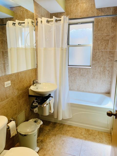 134 Clyde Ave #2W, Evanston, IL 60202 photo 5