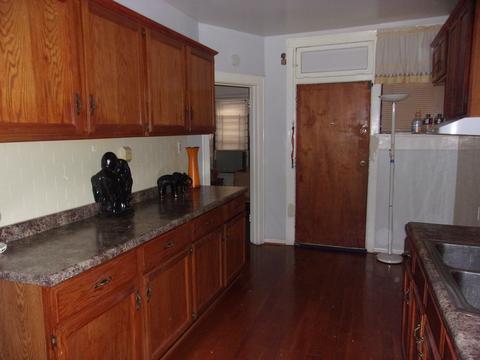 7809 S Phillips Ave, Chicago, IL 60649 photo 13