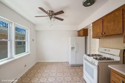 2135 Dobson St, Evanston, IL 60202 photo 11