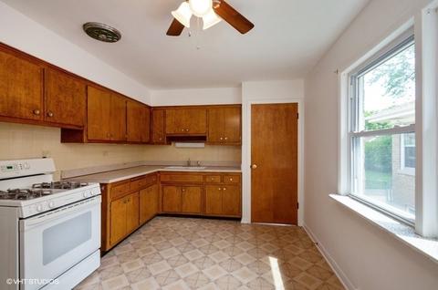 2135 Dobson St, Evanston, IL 60202 photo 10