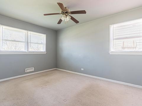 125 N Warrington Rd, Des Plaines, IL 60016 photo 15