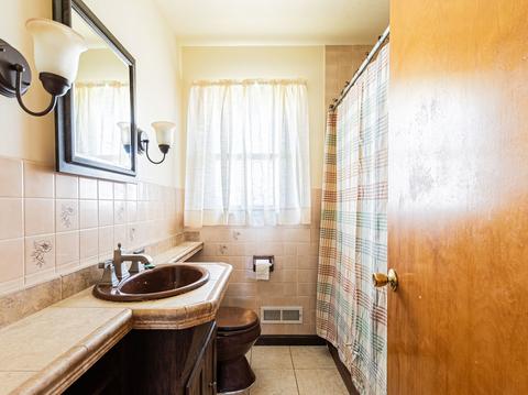 125 N Warrington Rd, Des Plaines, IL 60016 photo 13