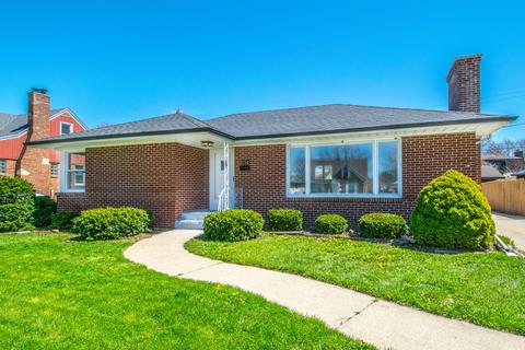 1714 Nicholson St, Crest Hill, IL 60403 photo 1