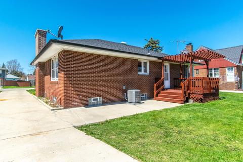 1714 Nicholson St, Crest Hill, IL 60403 photo 7